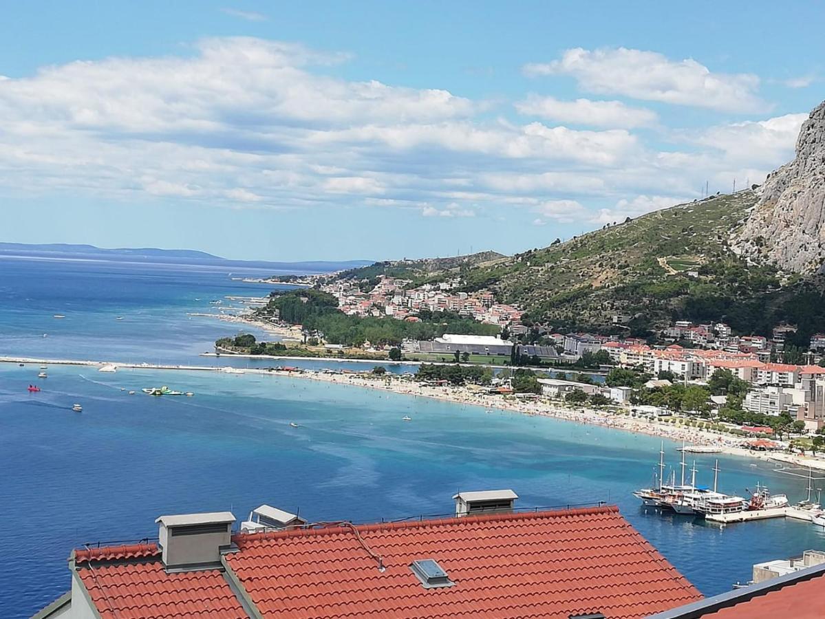 Geek Apartment Omiš Buitenkant foto
