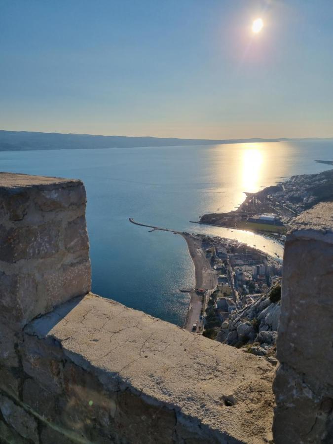 Geek Apartment Omiš Buitenkant foto
