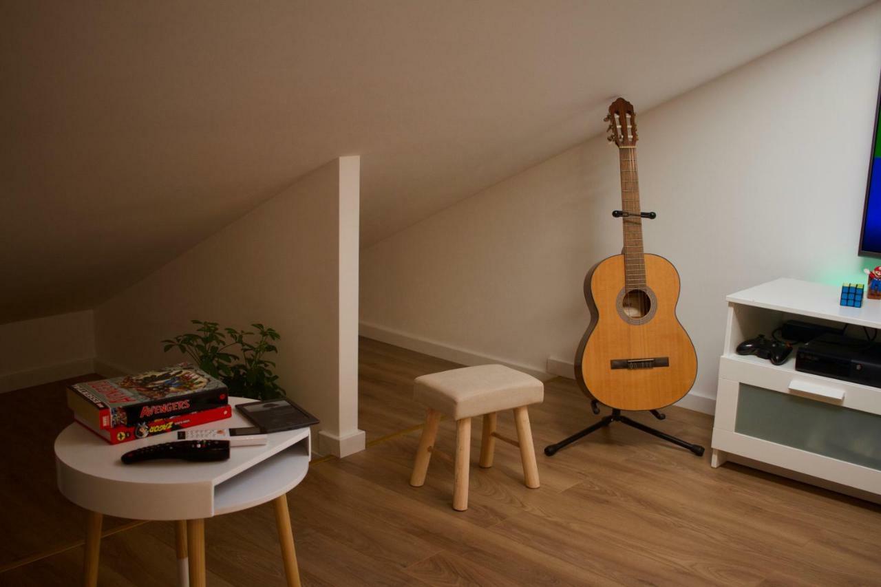 Geek Apartment Omiš Buitenkant foto