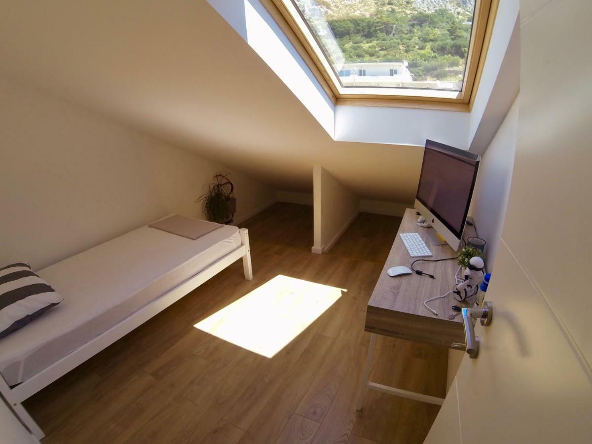 Geek Apartment Omiš Buitenkant foto